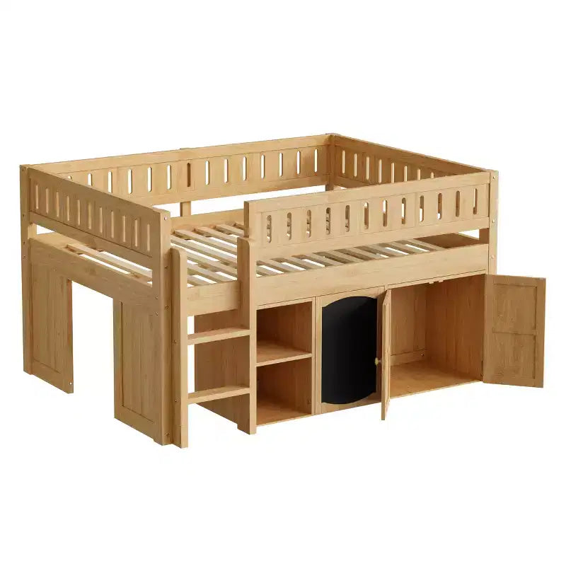 Lit mezzanine pleine grandeur avec rangements intégrés, panneau ardoise et espace de jeu sous le lit