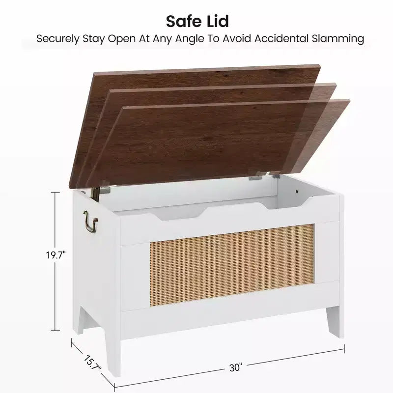 Banc de rangement en osier avec couvercle à charnières de sécurité ; peut servir de coffre à couvertures/coffre de rangement.